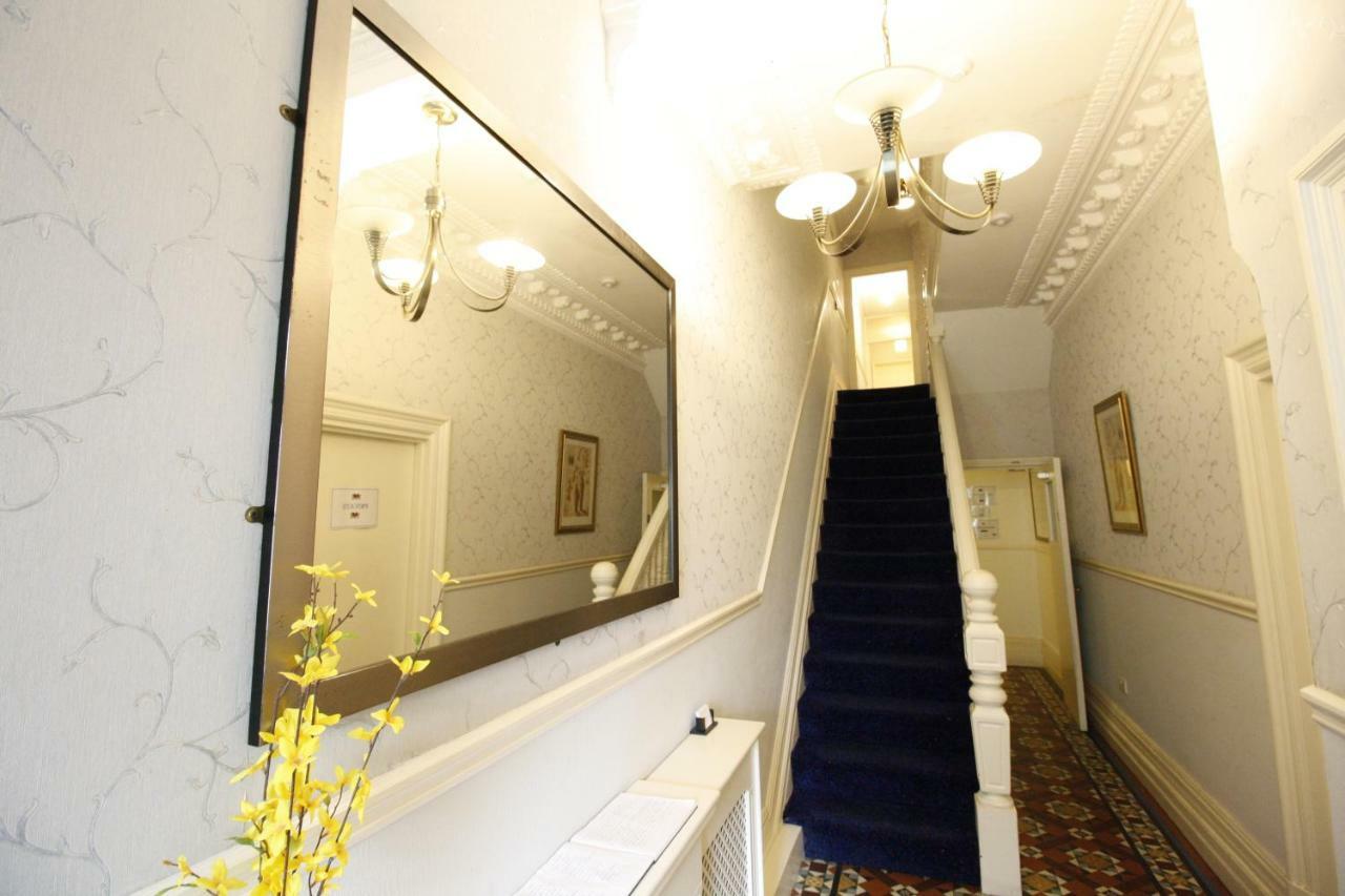 Church Guesthouse Cardiff Ngoại thất bức ảnh