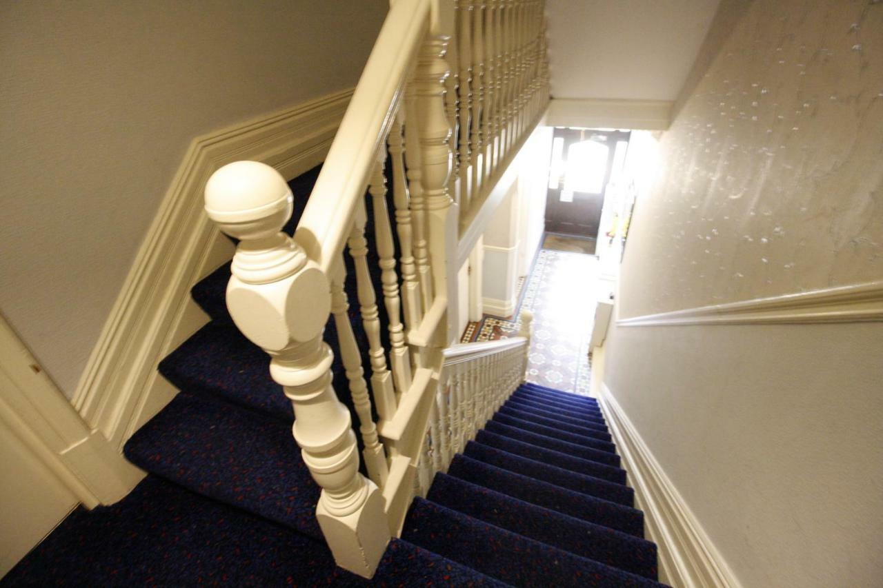 Church Guesthouse Cardiff Ngoại thất bức ảnh
