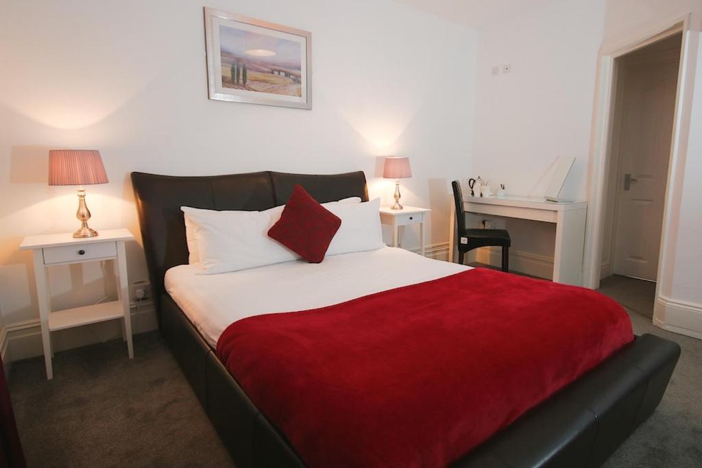 Church Guesthouse Cardiff Ngoại thất bức ảnh